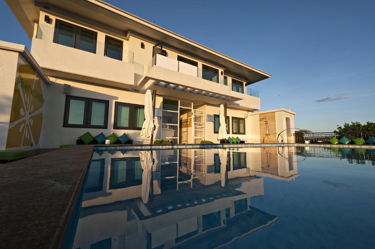 Lime Hotel Boracay Balabag  Exterior foto